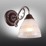 Настенные светильники Omnilux OML-55701-01 Carapelle