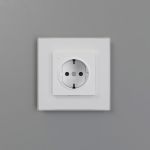 Розетка с подсветкой W (белый матовый) W1171461