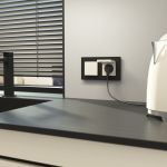 Розетка с заземлением и шторками c крышкой IP44 N (айвори матовый) W1171262