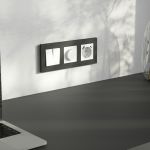 Розетка с заземлением, шторками и USB тип A+C (белый матовый) W1171761