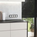 Розетка влагозащ. с зазем. с защит. крышкой и шторками N (перламутровый рифленый) W1171213