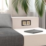 Розетка с заземлением и шторками (айвори акрил) W1171143