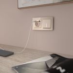 Выключатель одноклавишный проходной с подсветкой (айвори акрил) W1112143