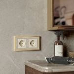 Рамка из металла на 2 поста Baguette айвори/латунь W0022851