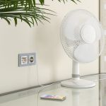 Умная встраиваемая розетка с заземлением с защитными шторками (слоновая кость) W1171603