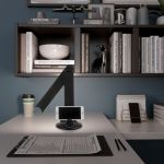 Светодиодная настольная лампа с беспроводной зарядкой 80428/1 черный