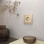 Рамка из металла на 1 пост Аluminium шампань алюминий W0011711