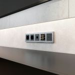 Рамка из поликарбоната на 5 постов Hammer серебряный W0052406