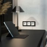 Розетка с заземлением и шторками (Hammer белый) W1271101