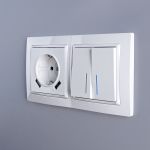 Рамка из поликарбоната на 2 поста Snabb Basic белый W0022001