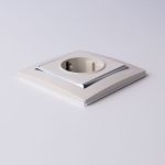 Рамка из пластика на 1 пост Snabb слоновая кость/хром W0011903