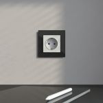 Рамка из стекла на 1 пост Favorit черный W0011108