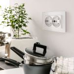 Рамка из стекла для двойной розетки Favorit белый W0081101