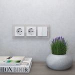 Рамка из стекла на 3 поста Favorit дымчатый W0031117