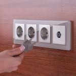 Рамка из стекла на 4 поста Favorit дымчатый W0041117