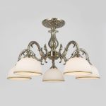 Классическая люстра со стеклянными плафонами 60106/5 античная бронза