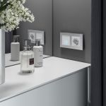 Сенсорный выключатель двухклавишный с подсветкой 1000 Вт белый W4520001