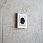 W1171009/ Розетка с заземлением (cеребряный рифленый) W1171009