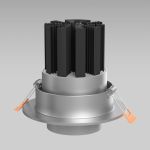 Встраиваемый светодиодный светильник с регулировкой угла освещения 9920 LED 15W 4200K серебро