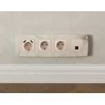 MO332005 Комплект механизма компьютерной розетки RJ-45 экранированной с автоматической защитной шторкой OMEGA Бежевый матовый QUANT (OP3320, VM185)