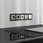 Рамка из стекла на 5 постов Diamant черный WL08-Frame-05