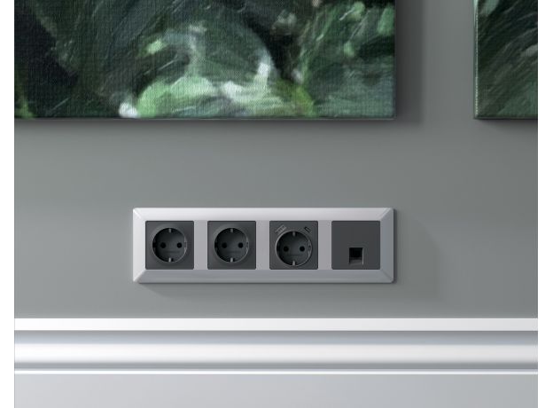 AF110403 Рамка ALFA Line (Серебро глянец) 3-ая