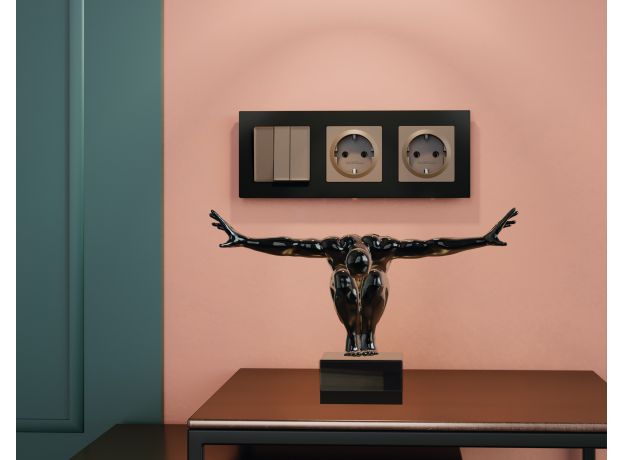 AF220703 Рамка ALFA Techno (Черный матовый) 3-ая AF220703 Рамка ALFA Techno (Черный матовый) 3-ая