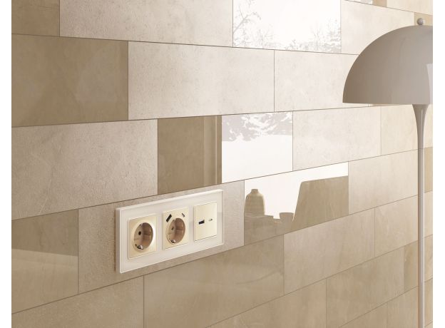 AF580304 Рамка ALFA Arctic (Бежевый Стекло органическое) 4-ая