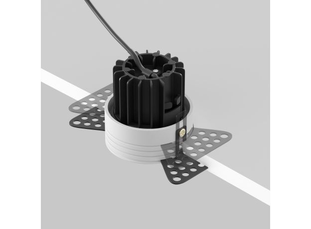 Точечные светильники Maytoni DL058-7W2.7K-TRS-B Round