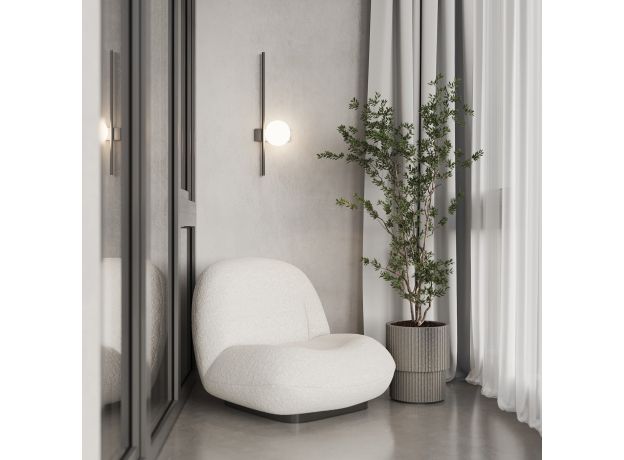 Настенный светильник с матовым плафоном 503052 хром