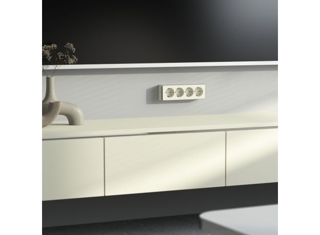 Розетка четверная с заземлением и шторками Gallant слоновая кость W5072204