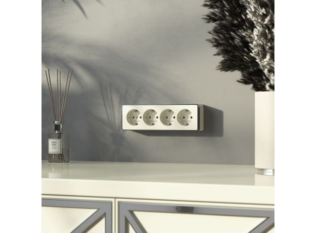 Розетка четверная с заземлением и шторками Gallant слоновая кость W5072204