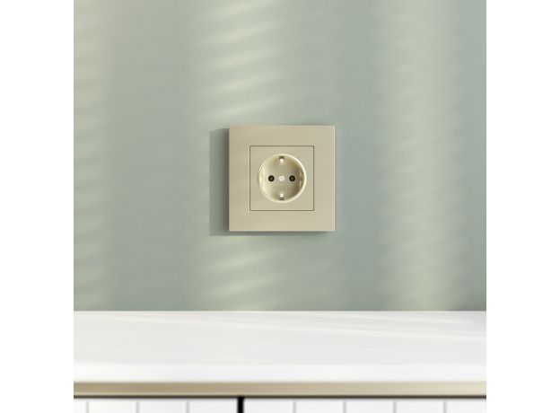 W0012911/ Рамка на 1 пост Slab (шампань софт) W0012911