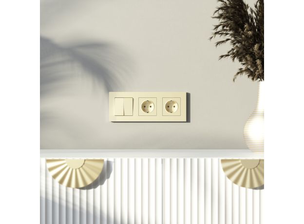 W0032911/ Рамка на 3 поста Slab (шампань софт) W0032911