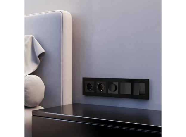 Рамка из металла на 5 постов AluMax черный алюминий W0053508