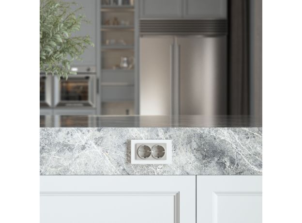 Розетка двойная с заземлением (дымчатый) W1272004