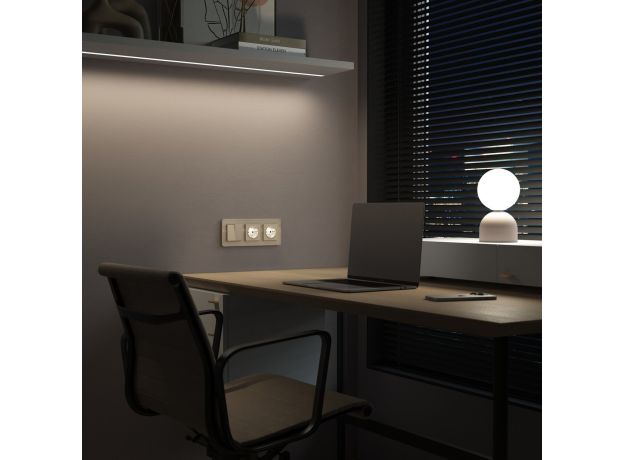 Розетка с подсветкой W (айвори матовый) W1171462