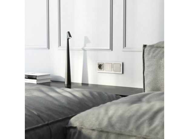 Розетка с заземлением, шторками и USB тип A+C (дымчатый) W1271704