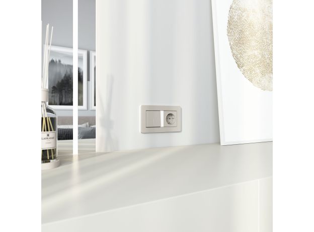 Выключатель одноклавишный проходной с подсветкой (дымчатый) W1212104