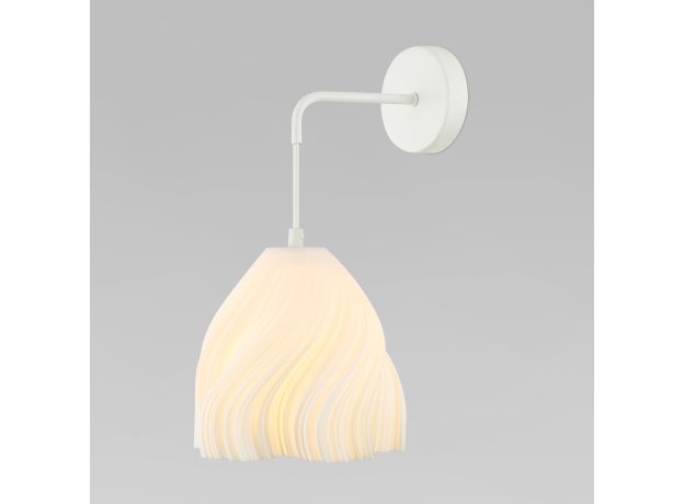 Настенный светильник с акриловым плафоном 40075/1