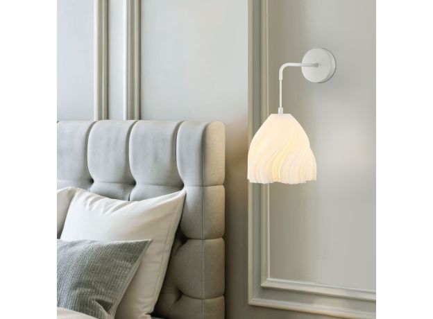 Настенный светильник с акриловым плафоном 40075/1