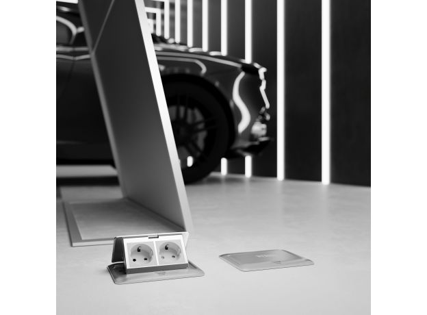 W8074065/ Выдвижной блок (Лючок) на 4 модуля (серебряный) W8074065