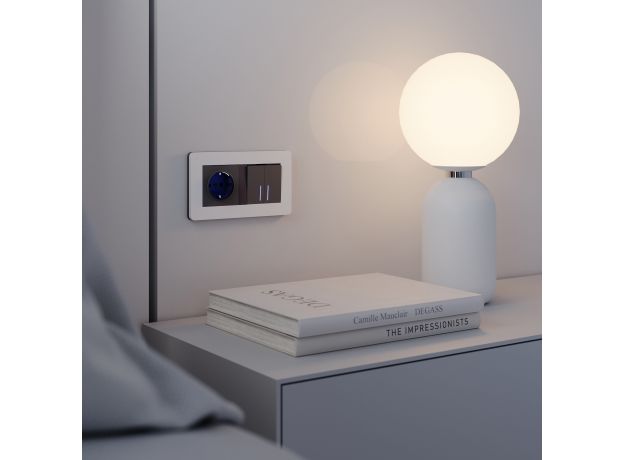 Рамка из поликарбоната на 2 поста Split белый/черный, soft-touch W0023068