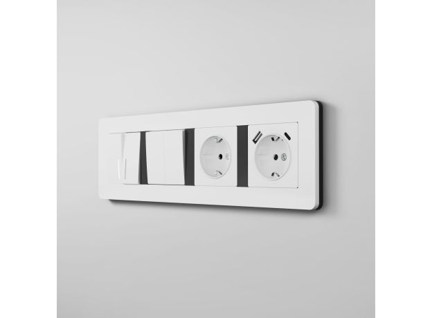 Рамка из поликарбоната на 4 поста Split белый/черный, soft-touch W0043068