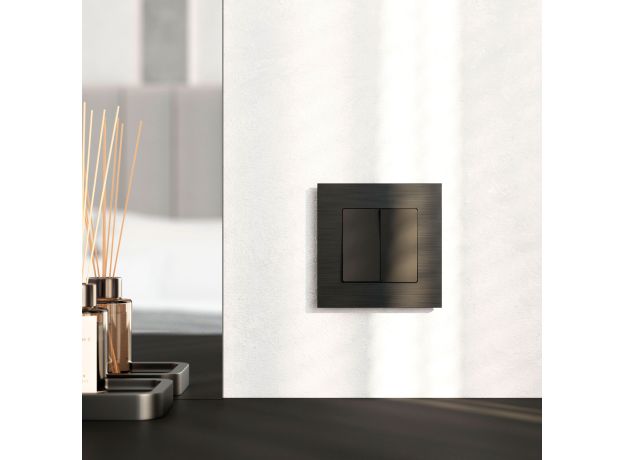 Рамка из металла на 1 пост АluMax черный алюминий W0013508