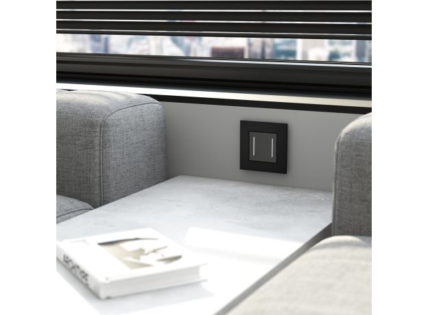 Рамка из металла на 1 пост АluMax черный алюминий W0013508