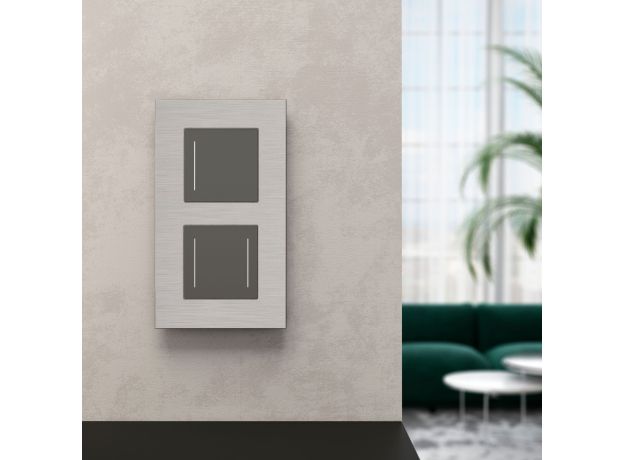 Рамка из металла на 2 поста АluMax алюминий W0023506