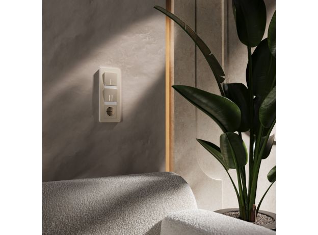 Рамка из поликарбоната на 3 поста Split айвори/белый, soft-touch W0033066