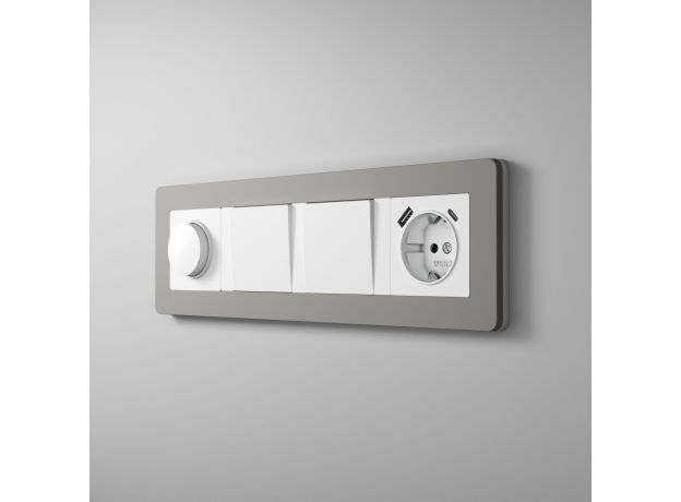 Рамка из поликарбоната на 4 поста Split дымчатый/белый, soft-touch W0043067