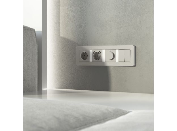 Рамка из поликарбоната на 4 поста Split дымчатый/белый, soft-touch W0043067